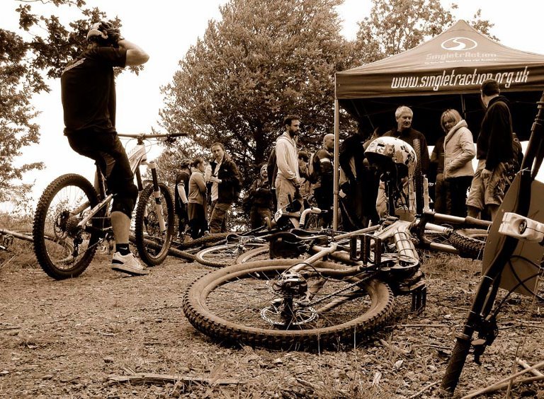 Singletraction Chainless DH Race report & video