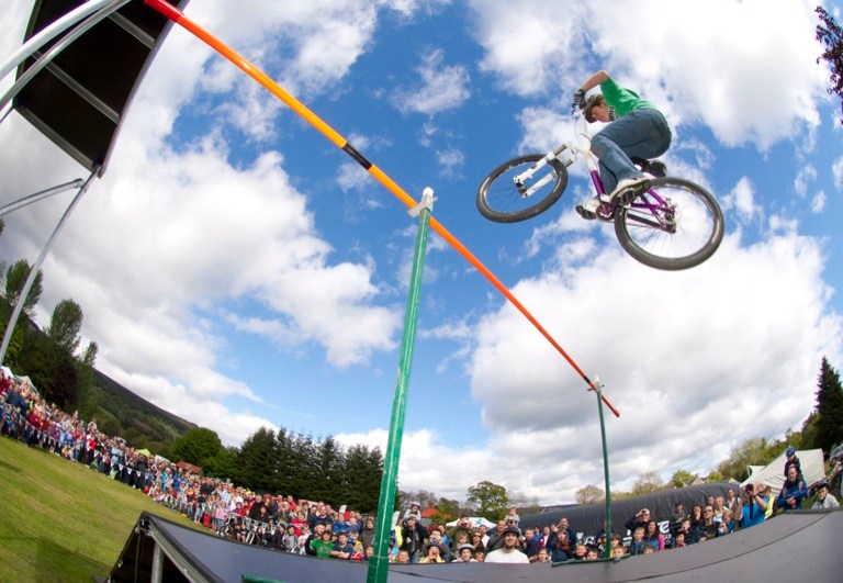 Female stunt rider needed to join The Clan