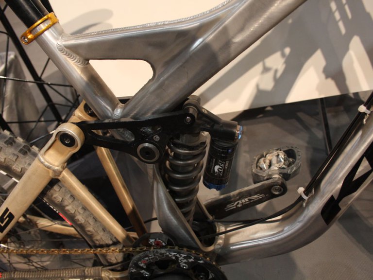 Interbike 2012: KHS 650B Downhill Bike