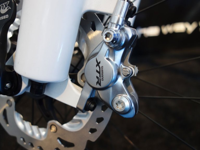 Shimano XTR Gets Lighter – And Wavy!
