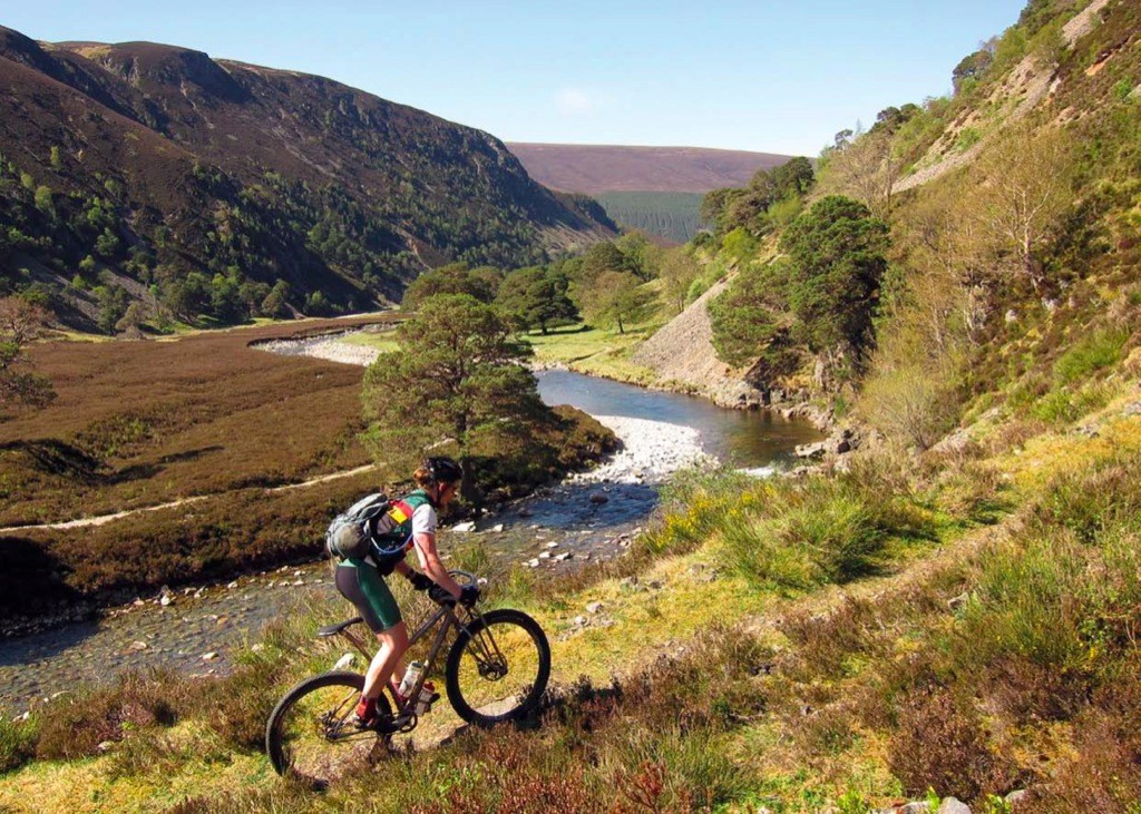 Issue_69_Interview_Dr_Jon_019