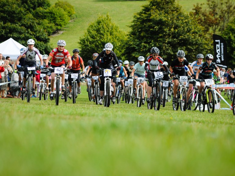 Stilettos On Wheels: Womens racing at its best.