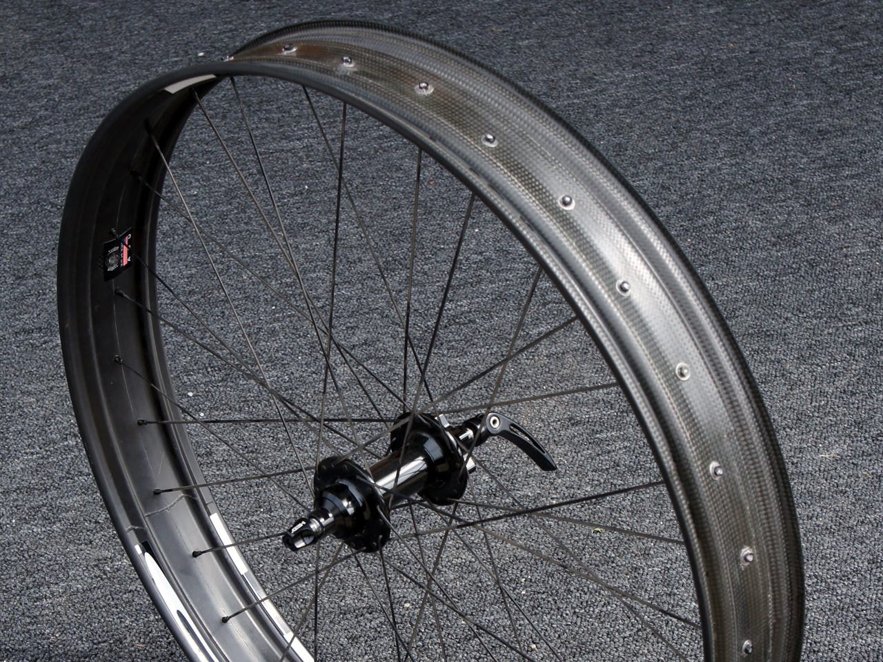 Sea Otter: Wide HED rims for snow, trail, and road