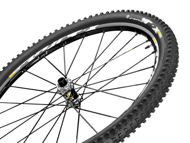 Mavic’s versatile, comfy, and durable Crossmax XL
