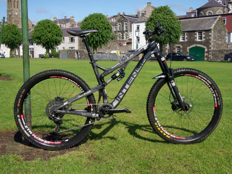 Intense Tracer Carbon T27.5