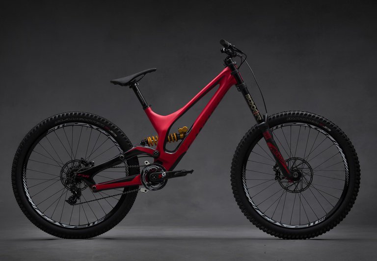 New 2015 Specialized Demo 8