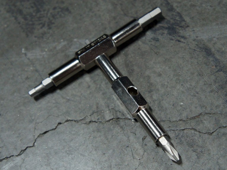 Interbike 2014: Fix It with Sticks!