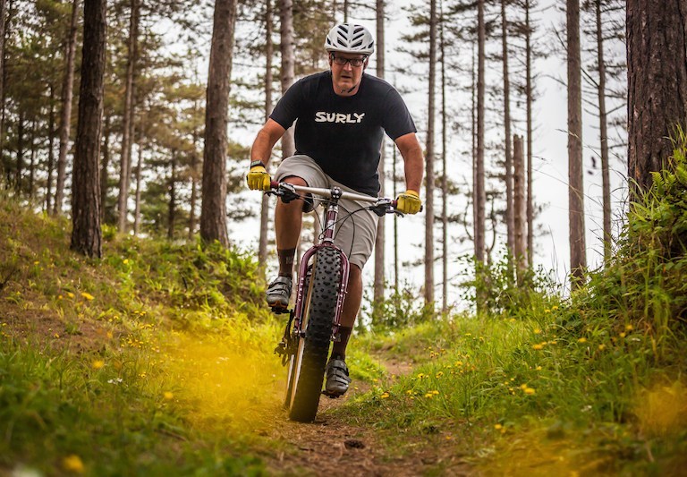 Tide to Tide: A team relay race against the sea.