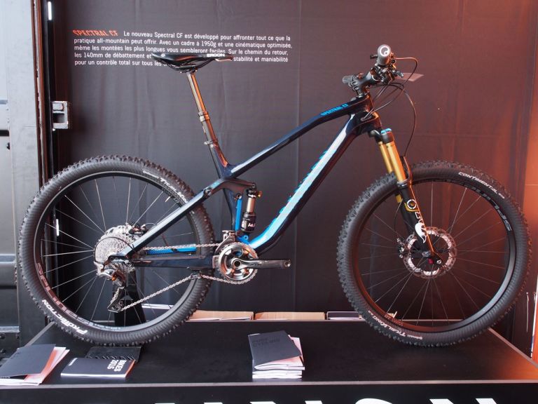 Hot at the Roc – Canyon Spectral CF