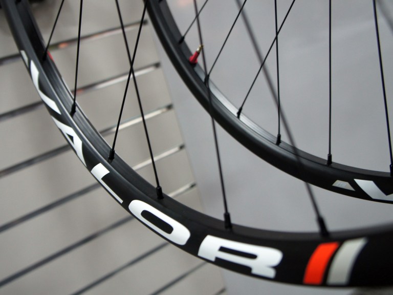Interbike 2014:  Someone made a new 26in wheel!