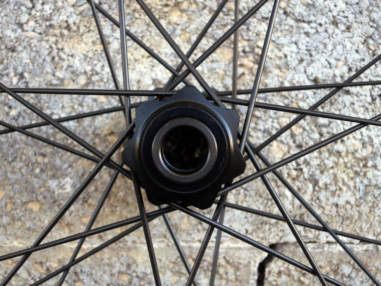 Tidy front hub