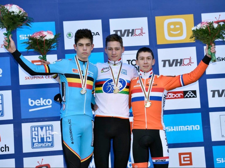 Cross Worlds: The hunt for the stripey jumper