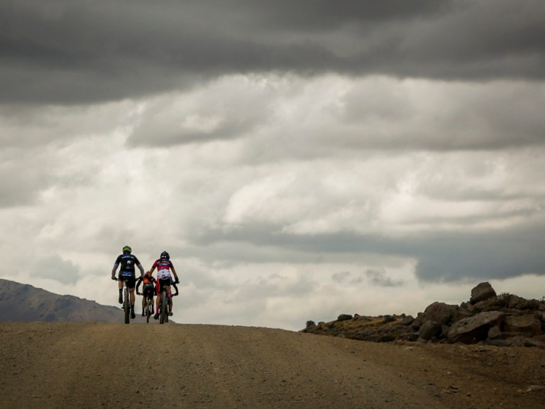 AlpacAttack Days 2 & 3: Dust, dust and more dust