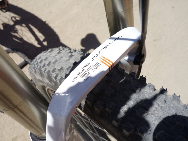 Sea Otter 2015: RST shows 27.5, teases inverted fork and carbon.