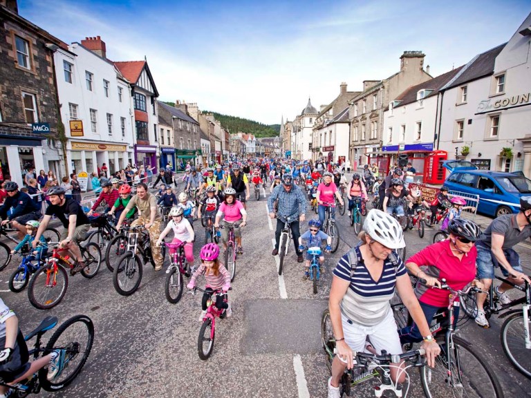 12 Days of TweedLove – Day 9