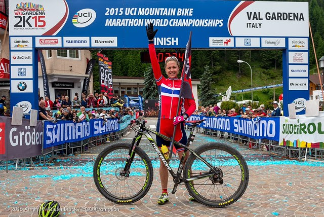 2015 Marathon Worlds: Dahle Flesja and Lakata don the stripy jumper