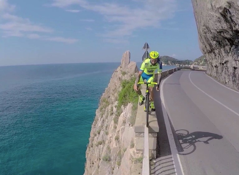 Road Bike Freestyle 2 – VIDEO