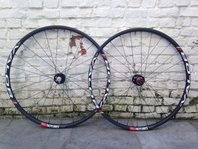 Stan's NoTubes Valor CX