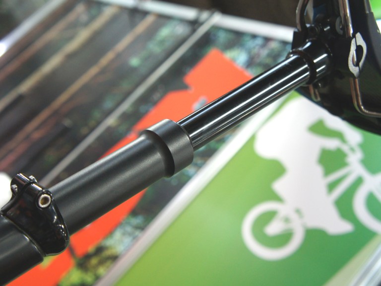 Interbike 2015:  RST’s reasonably-priced dropper!