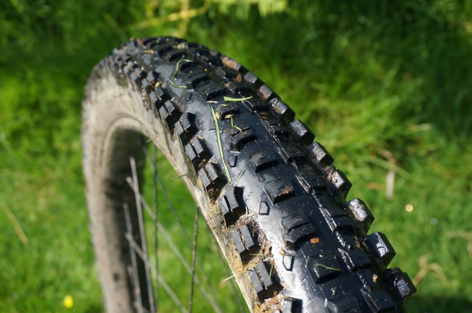 dirt wizard tyre singletrack magazine surly