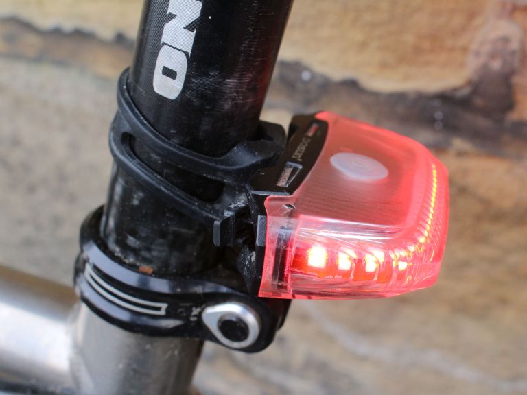 Review: Dosun LR260 Rear Light