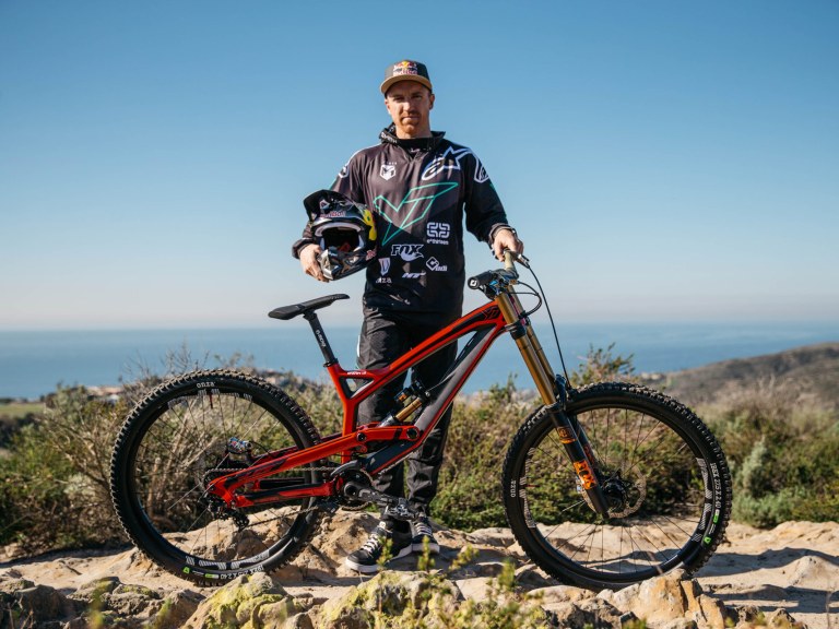 Aaron Gwin Gets YT Industries Sponsor