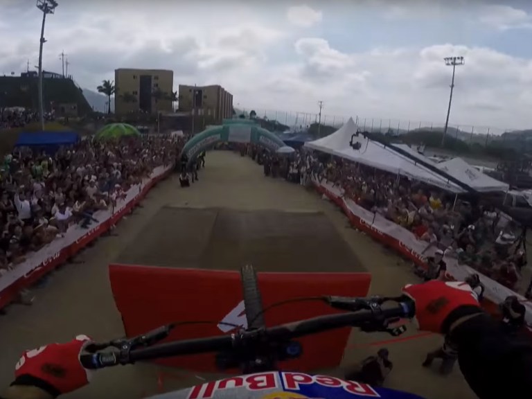 Video: Urban MTB Run in Manizales, Colombia