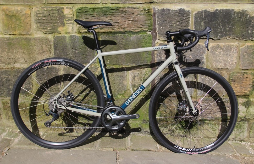 Genesis Croix de Fer 20