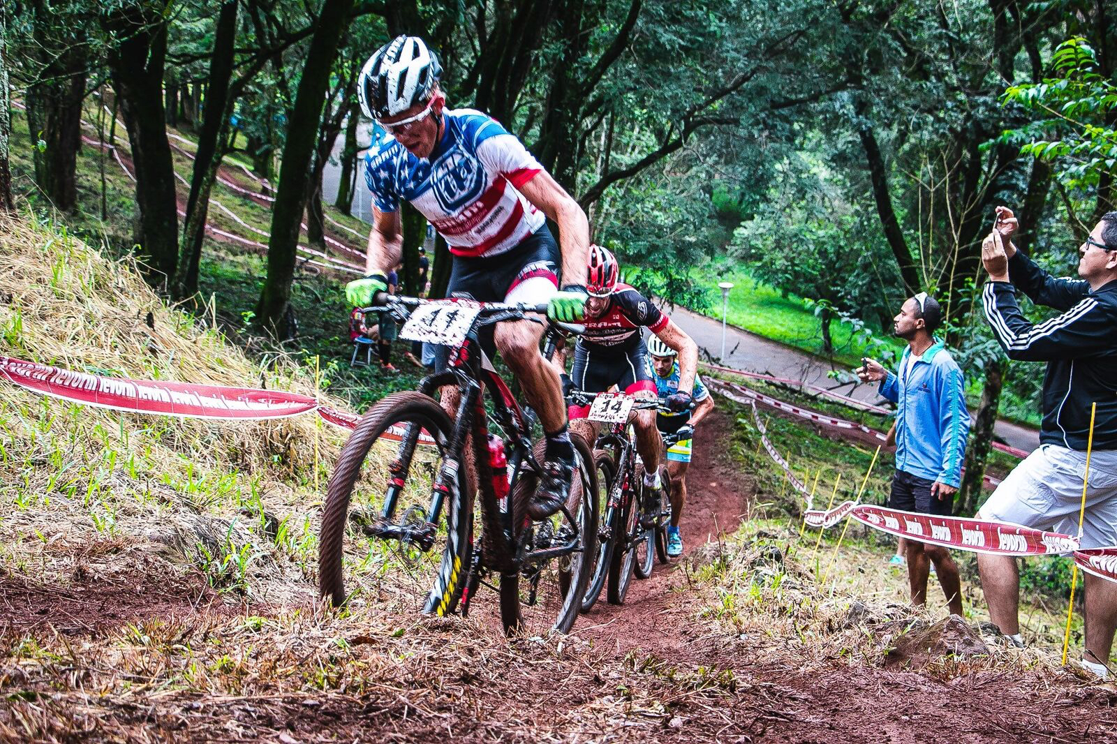 Finsty, mud, climb, brazil