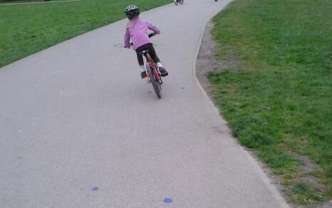 Family Cycling family bike rides