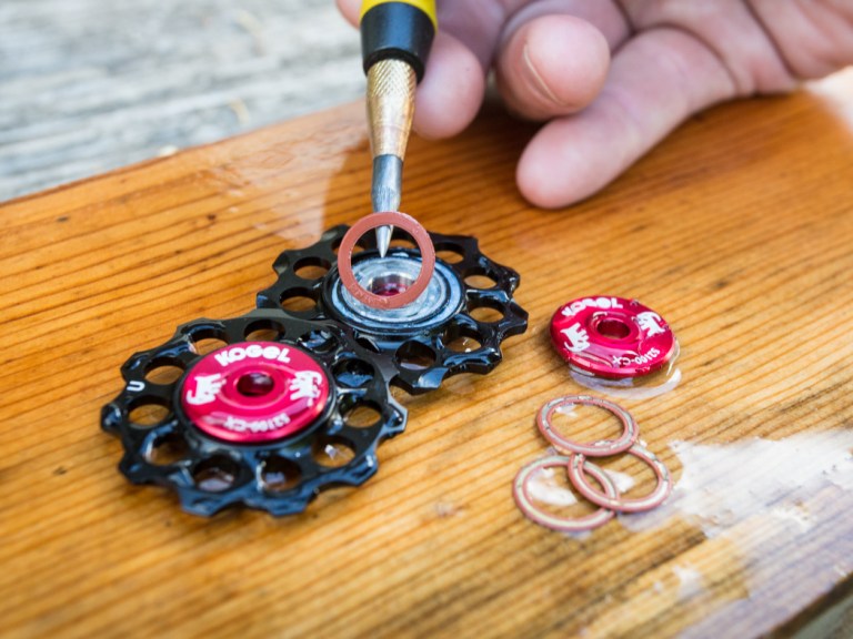 Mud-friendly Jockey Wheels from Gevenalle