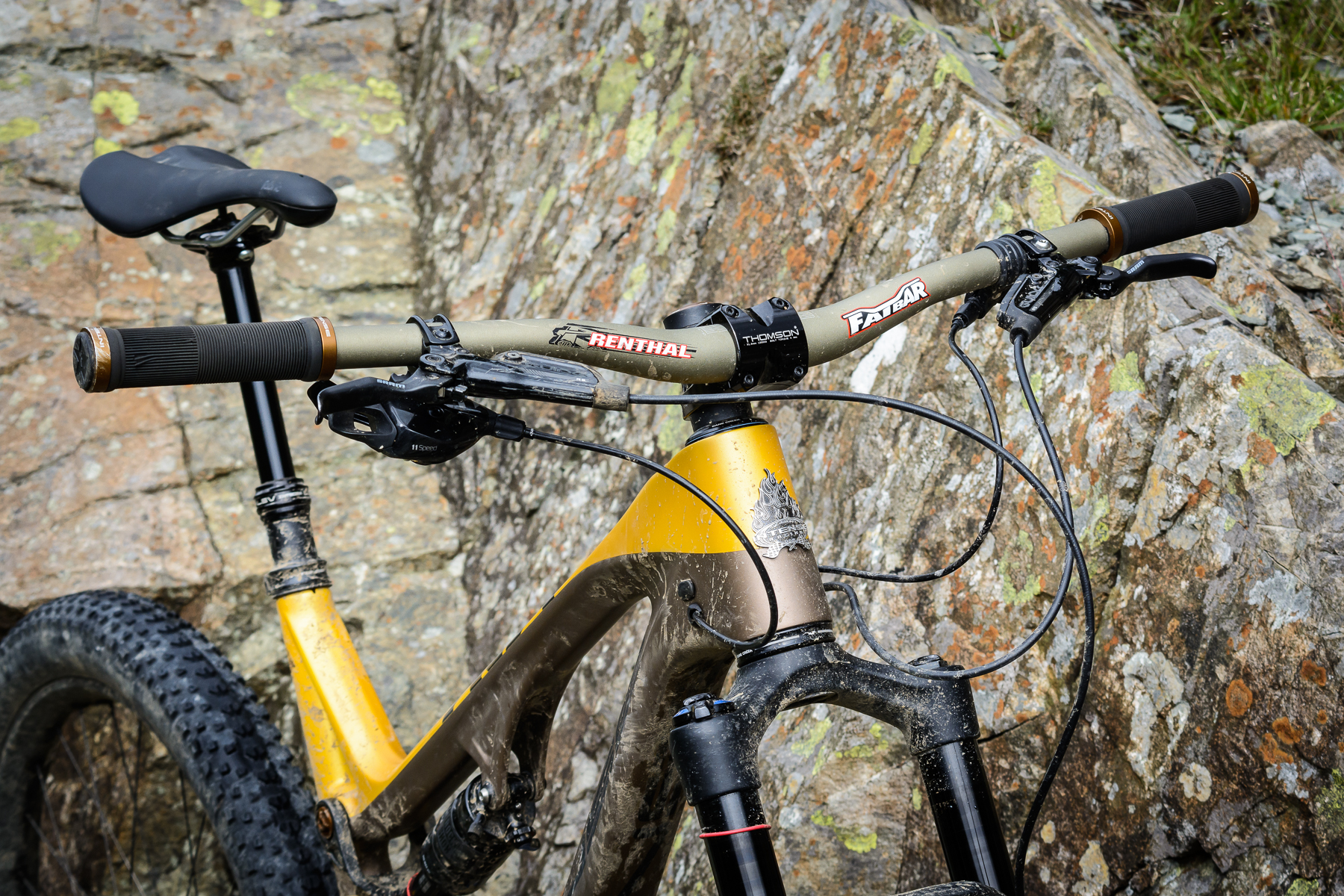 A solid cockpit from Renthal, Thomson and Sram.