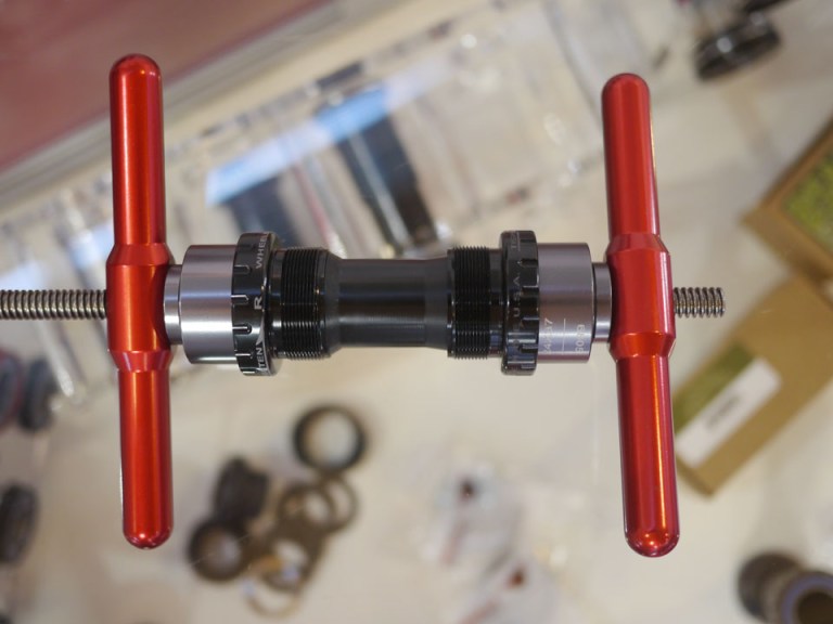 Eurobike 2016: New Tools from Wheels MFG