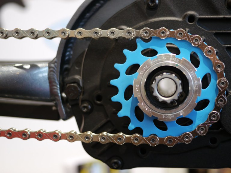 Eurobike 2016: KMC Producing Ebike Sprockets
