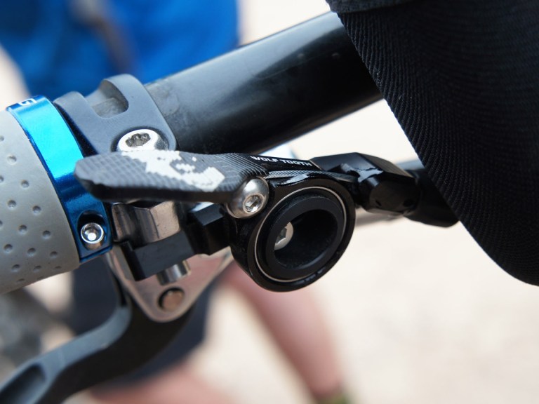 Interbike: Wolf Tooth Launches Dropper ReMote