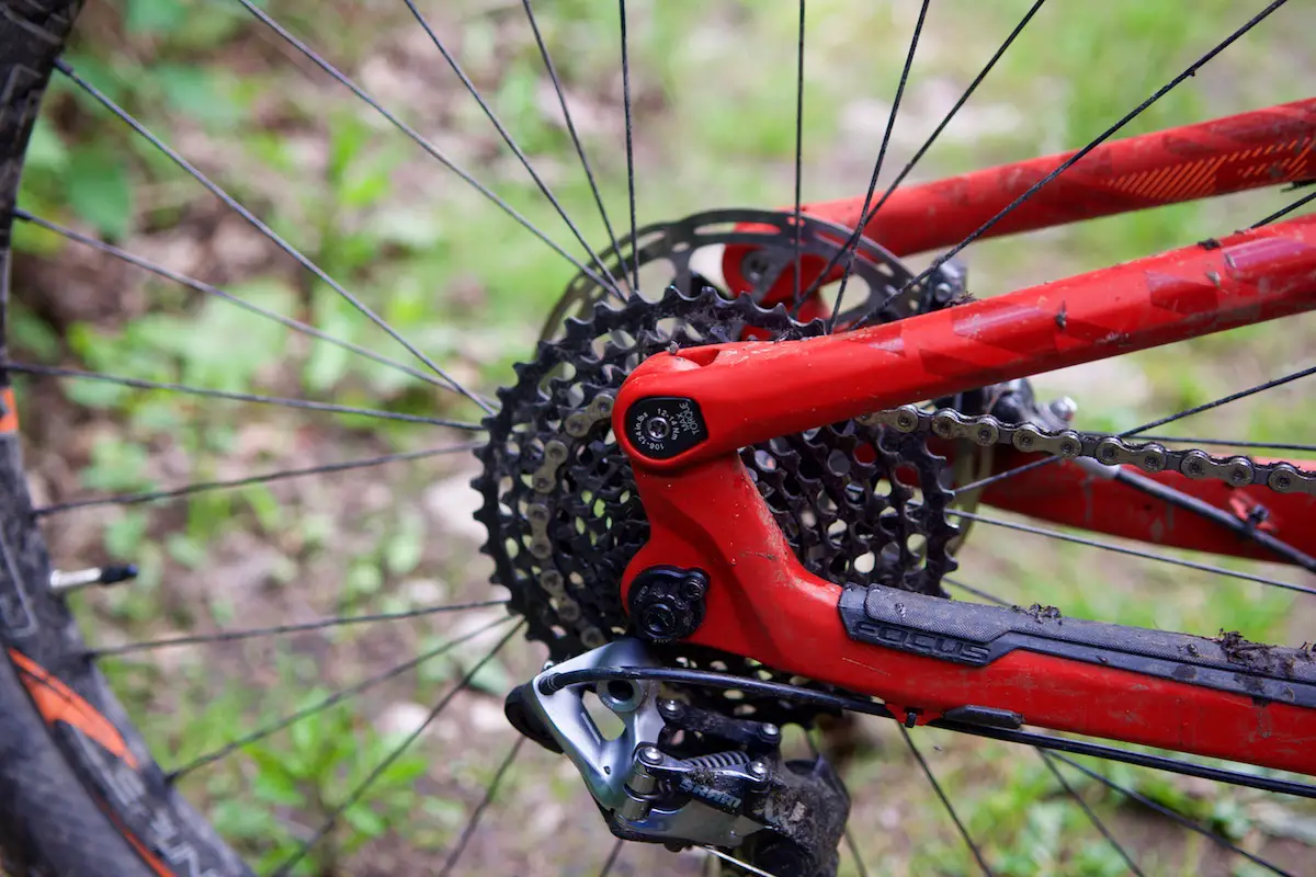 focus sam carbon rockshox sram 1x11 barney grouptest magazine 107 issue 27.5 enduro full suspension