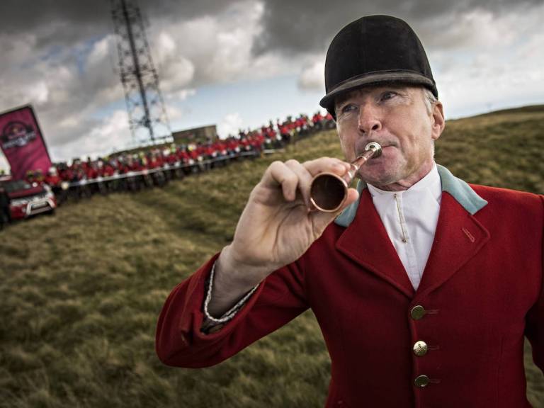 Video: The 2016 Red Bull Foxhunt