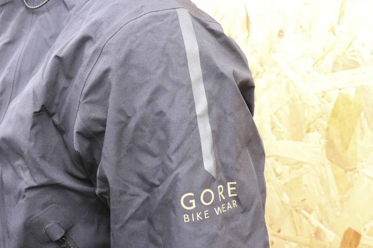 gore_jacket_2