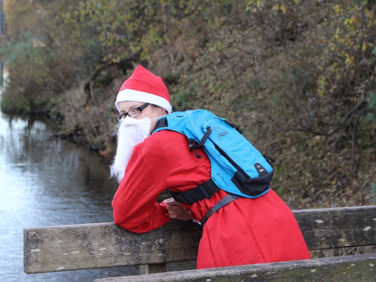 Gift Giveaway: Christmas Countdown Day 2