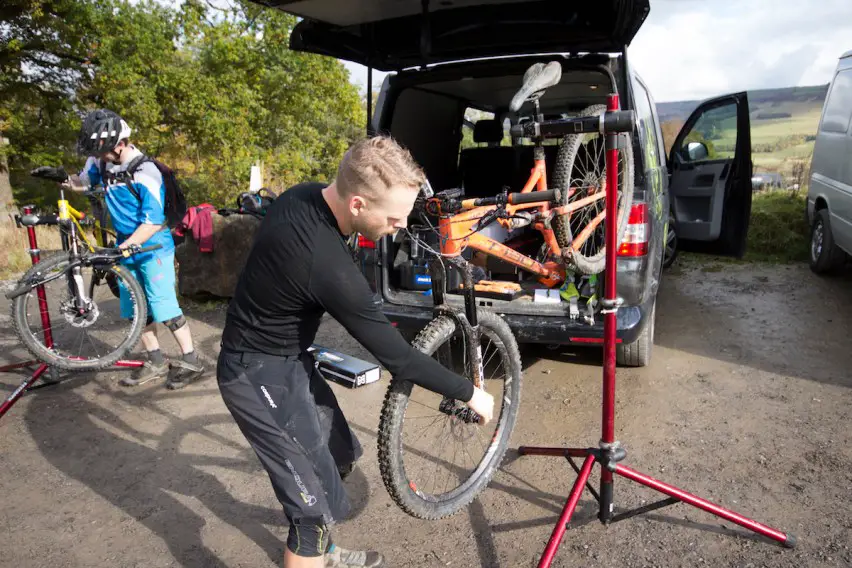 fork test group x-fusion dt swiss fox float rockshox pike bos deville formula bikepark wales bpw rob wil david hayward