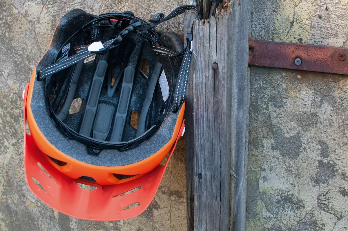 trail helmet barney marsh group test 7idp met bluegrass poc o'neal bell lazer giro kask