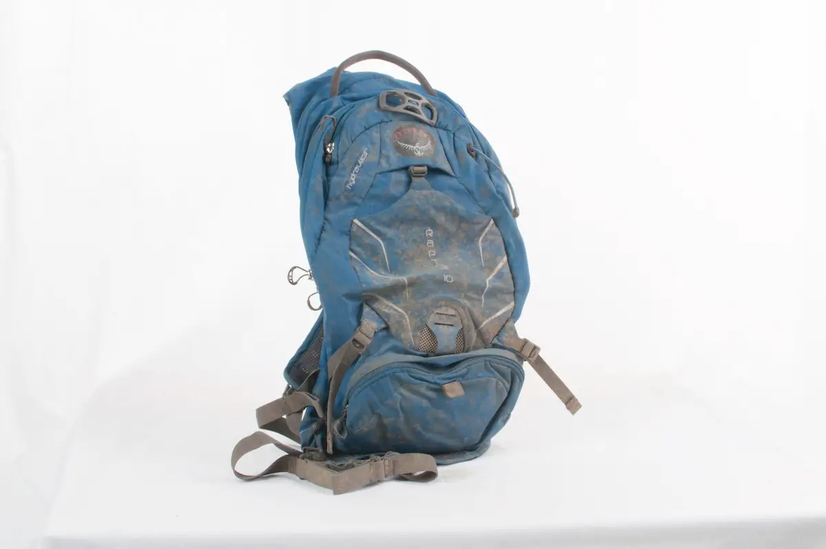 osprey backpack hydration pack reservoir bladder blue zip