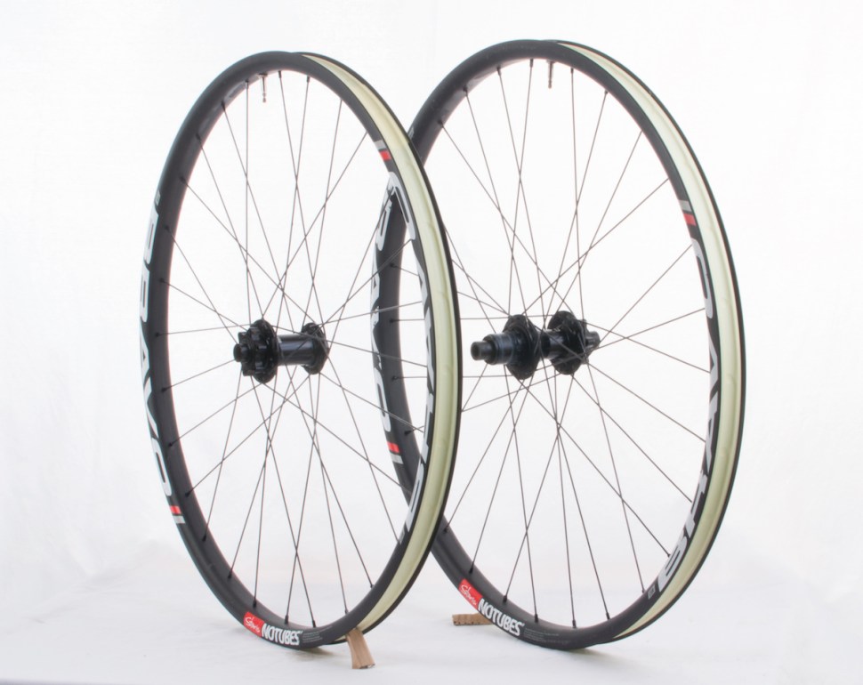 stans bravo carbon 27.5in wheels