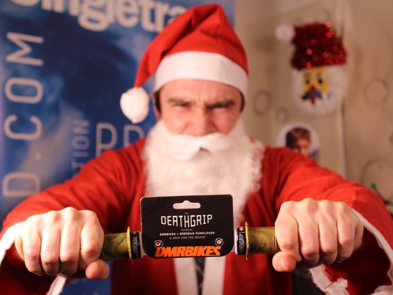 Gift Giveaway: Christmas Countdown Day 19