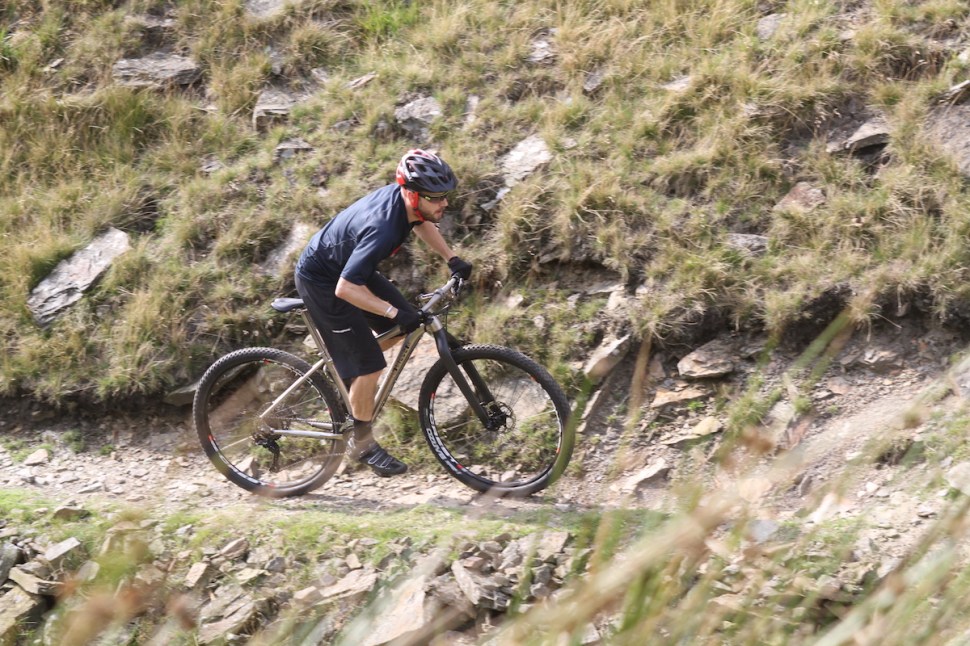 j. guillem titanium hardtail 29er rigid carbon stans ztr crest shimano deore xt 2x11 issue 108 biketest