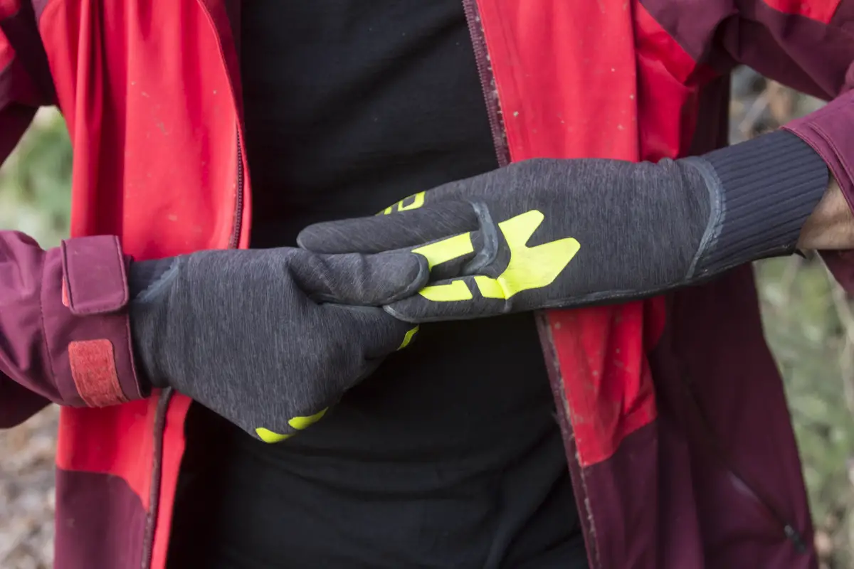 ion waterproof wetsuit gloves wil