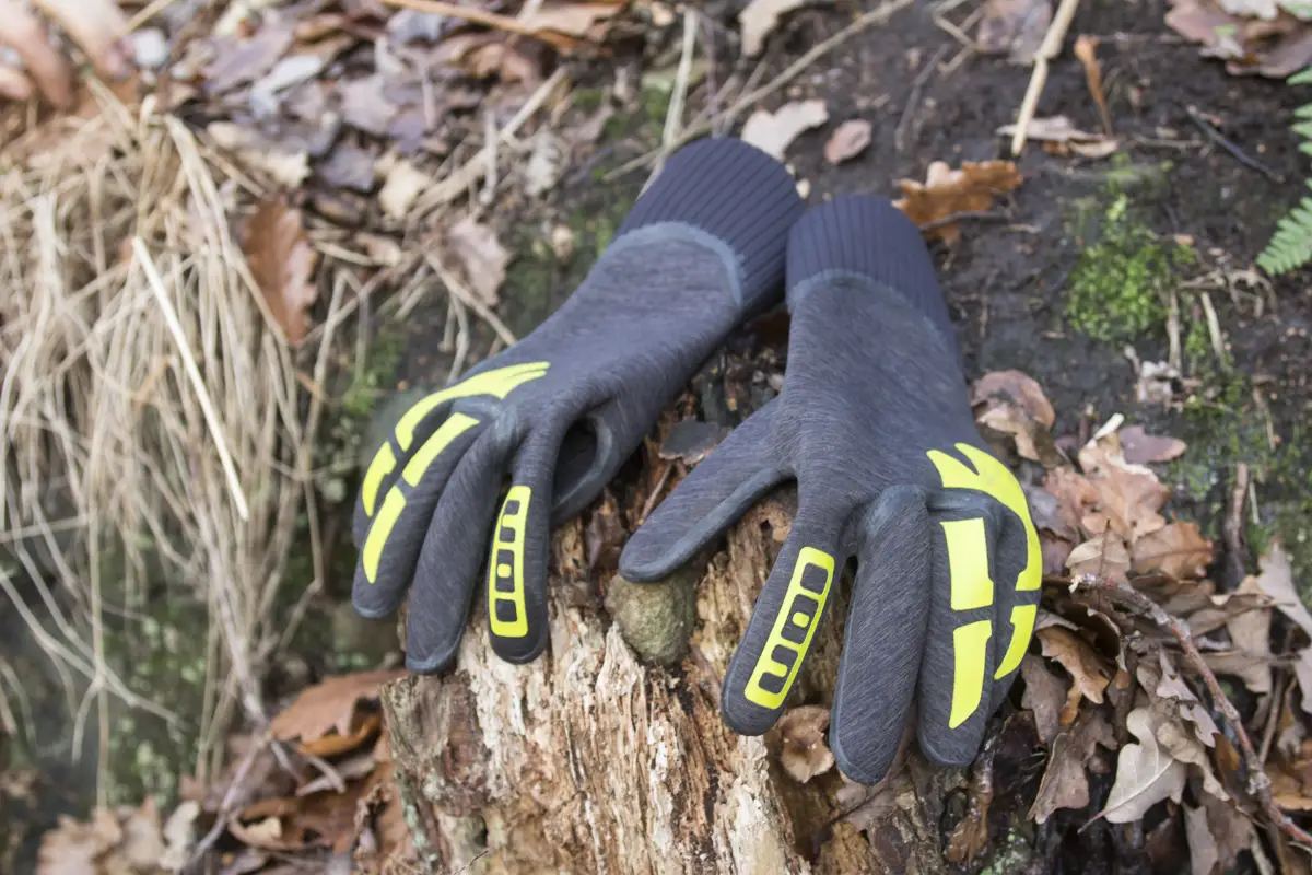 ion waterproof wetsuit gloves wil