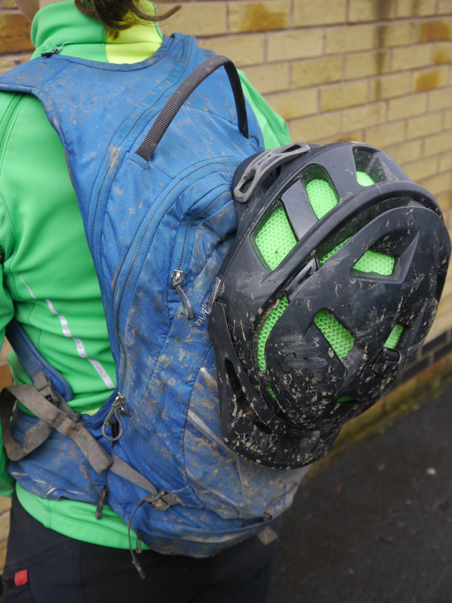 osprey backpack hydration pack reservoir bladder blue zip