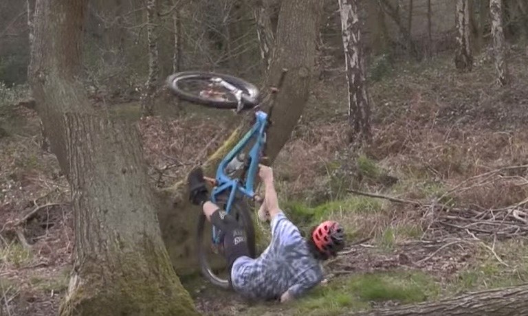 Video: Watch 50:01 2016 Crash Compilation