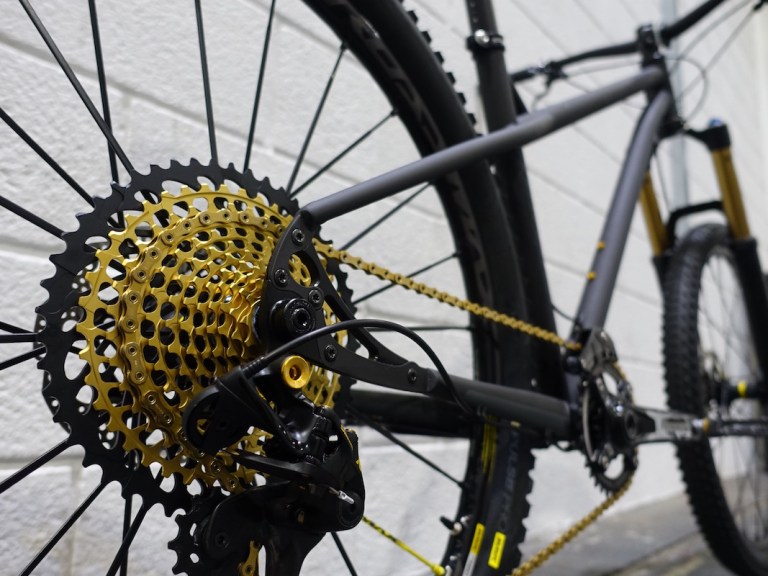 London Bike Show 2017: Trillion Prime